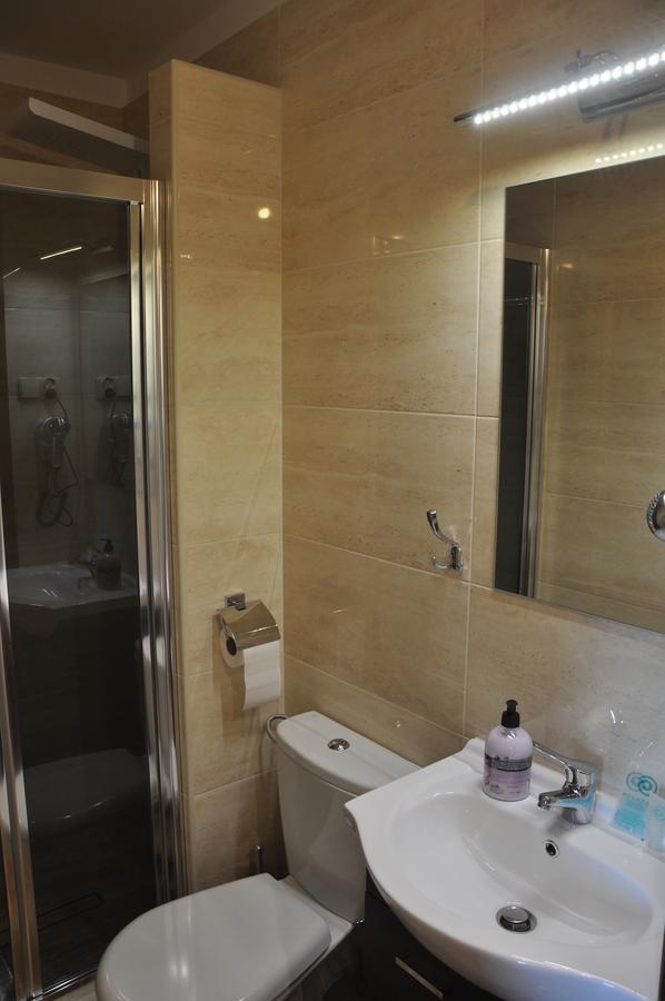 Hotel Mis Бохня Екстериор снимка