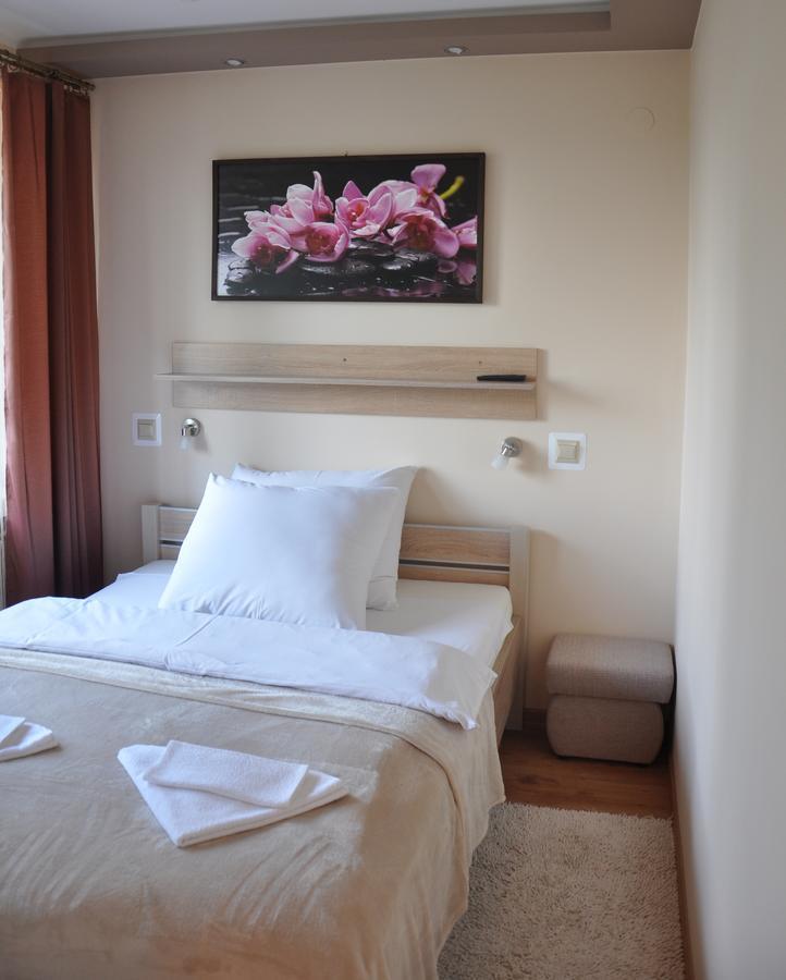 Hotel Mis Бохня Екстериор снимка