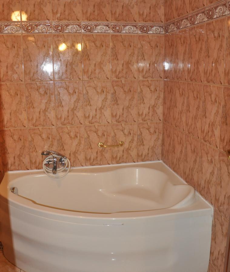 Hotel Mis Бохня Екстериор снимка